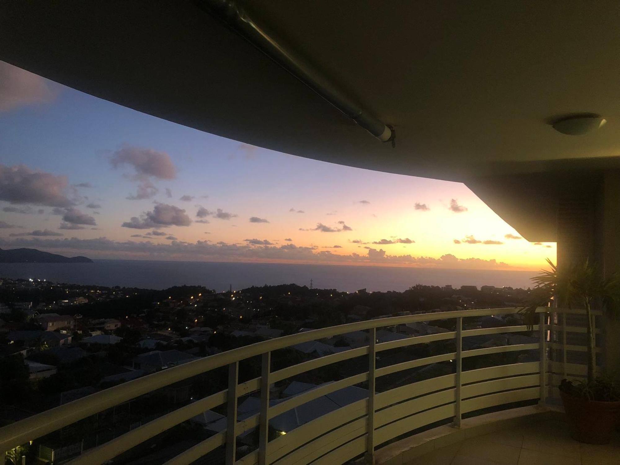 Appartement De Standing Vue Mer Schoelcher Exterior foto